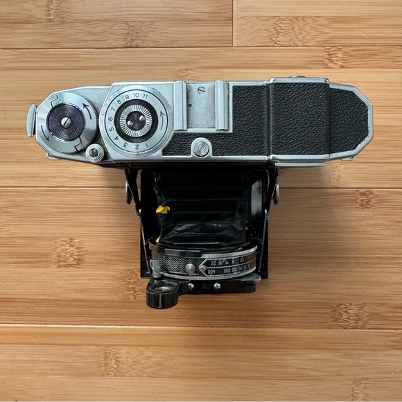 MOVING SALE 🚚 VGC ZEISS IKON Super Ikonta 532/16 Tessar f/2.8 80mm W/ Case - Picture 10 of 14